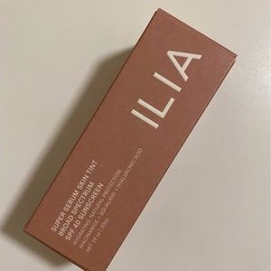 Super Serum Skin Tint SPF 40 - Kamari (ST13)